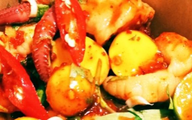 Bếp Nhà Thảo - Chân Gà Sốt Thái Mix Trứng Non - Tên Lửa