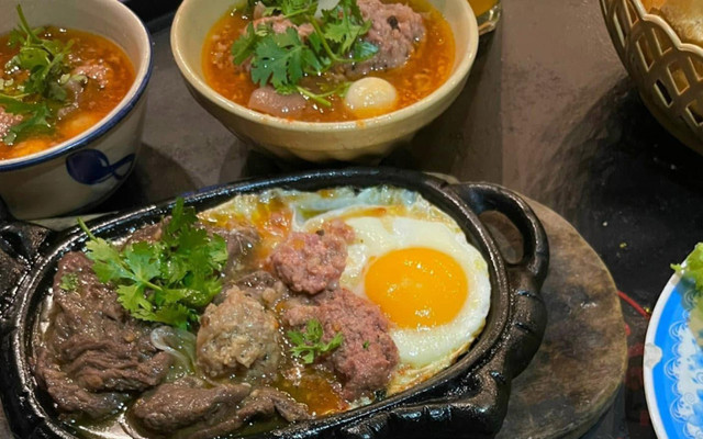 Món Việt - Bánh Mì Xíu Mại - Khu Cán Bộ Giảng Viên