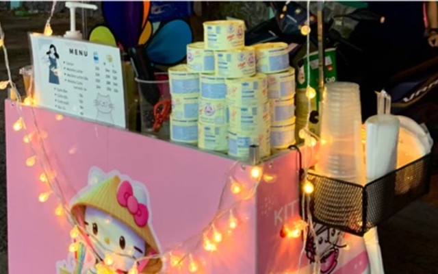 KITTY CORNER - Đỗ Xuân Hợp
