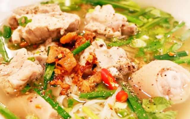 HỦ TIẾU NAM VANG - TÓP MỠ NHÀ CHAN