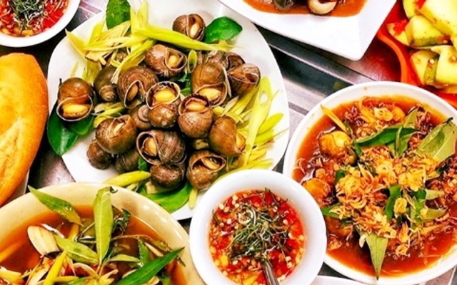 Ốc Thái & Nhậu Đêm - 36 Phan Kế Bính