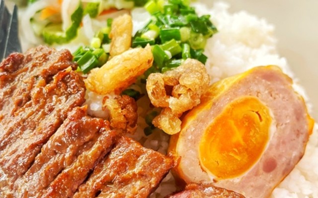 Cơm Tấm, Xôi Mặn & Bánh Mì Số 24