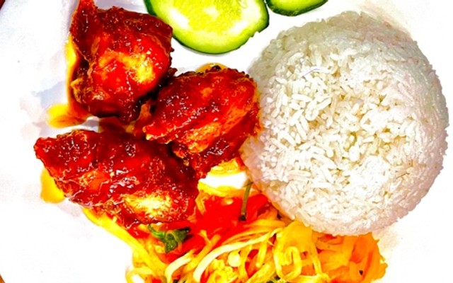 Việt Liên Quán - Cơm Sườn, Cơm Gà & Bánh Mỳ Chảo