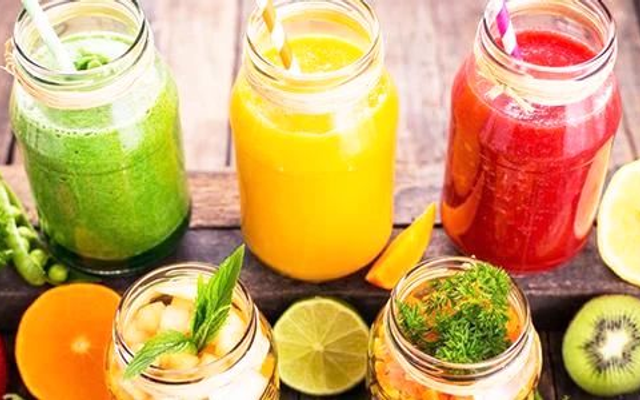 Nước Ép Cô Huyến - Triều Khúc