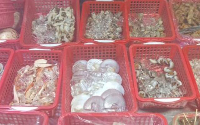 Quán Ốc Hùng - Nguyễn Văn Quá