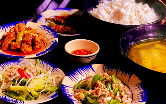 Cơm Hẻm - 134 Bà Triệu