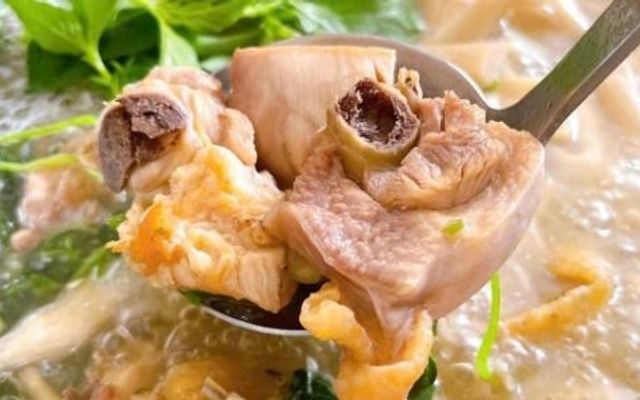 Lẩu Gà Lá É Phú Yên Chính Gốc