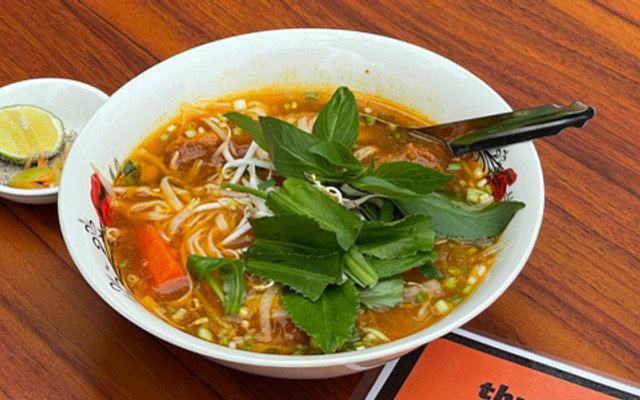 Nhà Của Cá - Đường 815 Tạ Quang Bửu