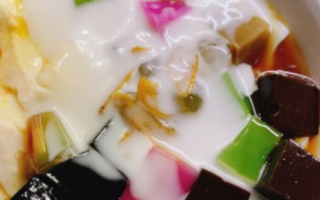 Tàu Hũ Long Ký - Lê Văn Việt