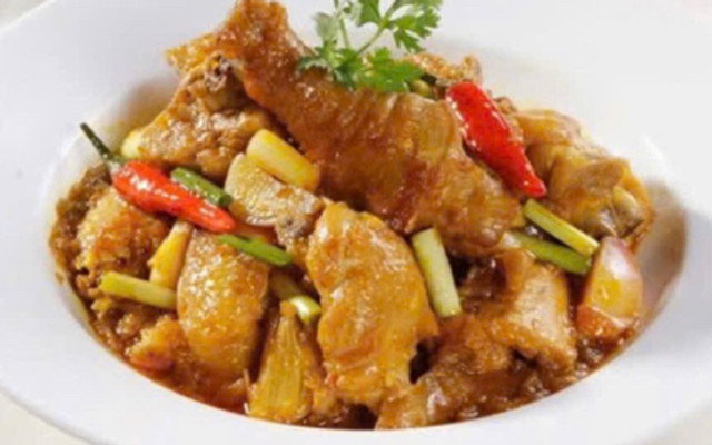 Gà Giả Cầy Bà Minh - Trưng Nữ Vương