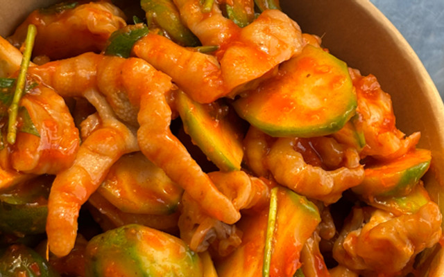 Chân Gà Lắc Lư - Chân Gà Sốt Thái, Tiêu Xanh & Sa Tế