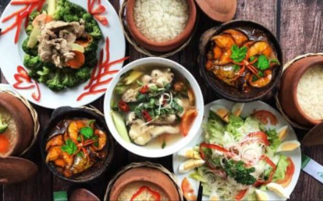 Cơm Niêu Rau Tập Tàng - Lê Hồng Phong