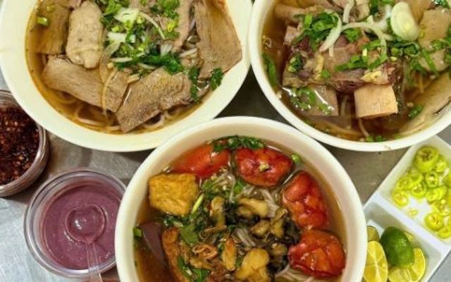 Chú Ba - Bún Bò Huế, Sườn Sụn Bò & Bún Riêu Cua Ốc