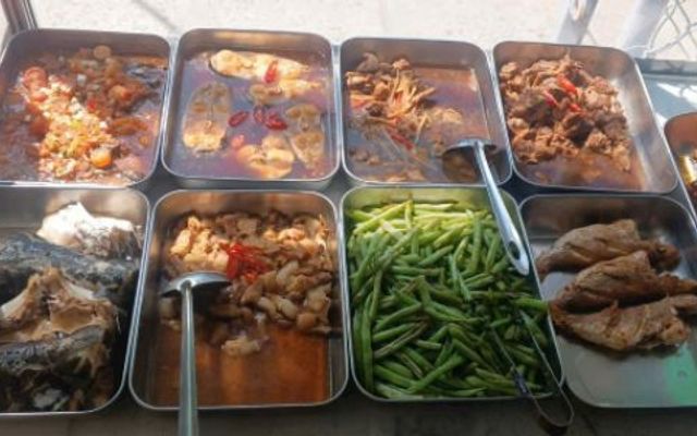Cơm Nhà Tý - Nguyễn Văn Cừ Nối Dài
