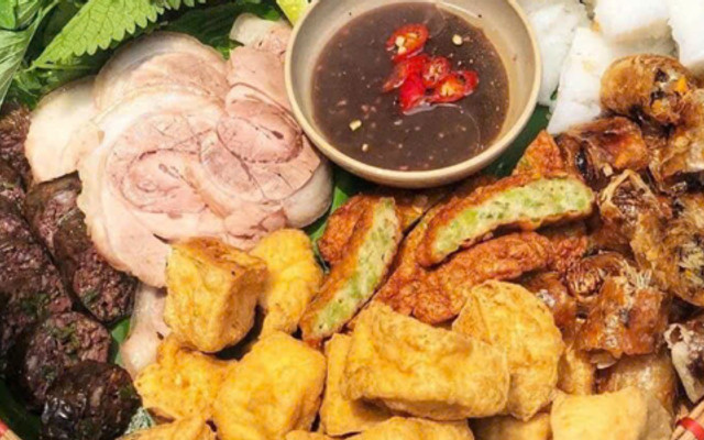 Bún Đậu Mẹt & Nem Nướng Nha Trang - Quán Cây Bàng - Trần Quốc Hoàn