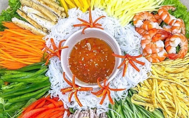 Shushi - Bánh Đa Trộn, Gỏi Cuốn & Nem Nướng