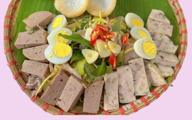 Tiệm Ăn Phú Quý - Các Món Ăn Vặt, Lẩu & Gà Ủ Muối - Trần Công An