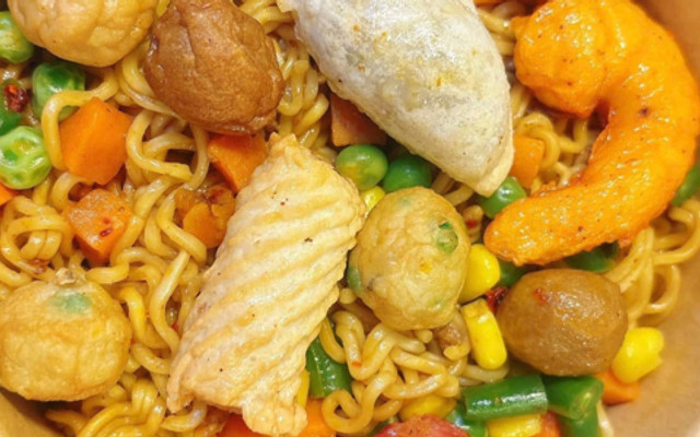 Tiệm Trà Sữa - Ăn Vặt, Cá Viên Chiên & Mỳ Trộn Indomie