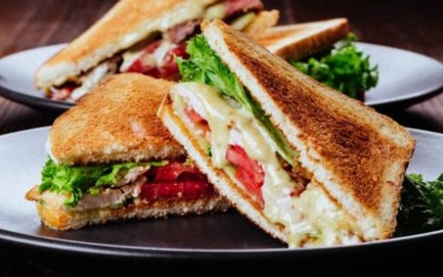 Mika - Hamburger & Bánh Mì Bò Nướng - Đường Số 4