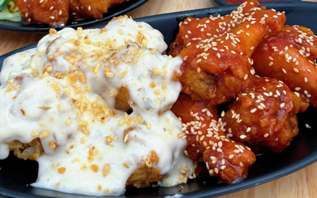 Bốp Bi - Gà Sốt, Cơm Gà & Mỳ Cay - Thuỵ Khuê