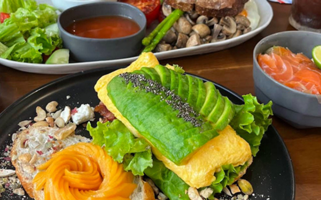 Avos And Mango - Đặng Thai Mai