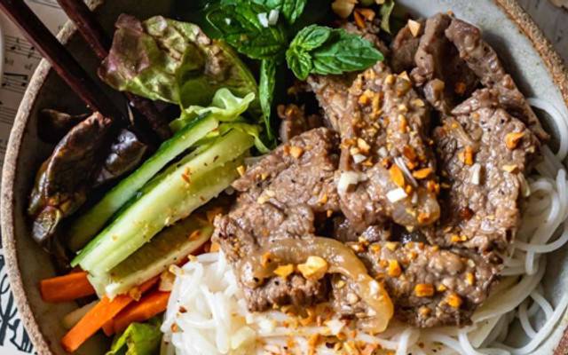 Bún Thịt Nướng - Bún Thịt Xào Chị Phượng