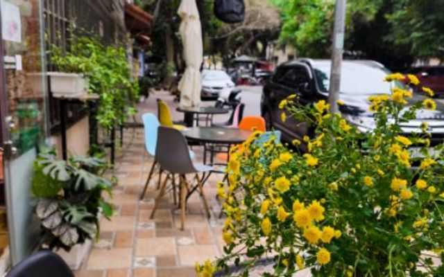 Wow Burger - Burger & Gà Rán - Nguyễn Cơ Thạch