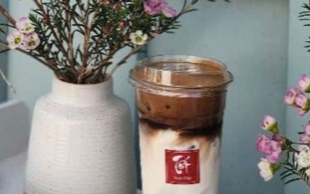 Tiệm Nước Nhỏ - Phạm Hùng