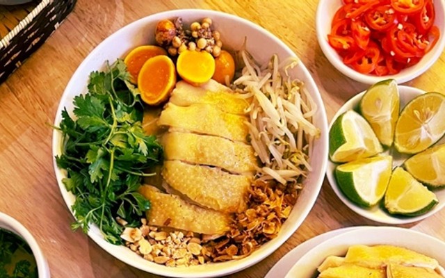Phở Gà Ta - Phố Xốm
