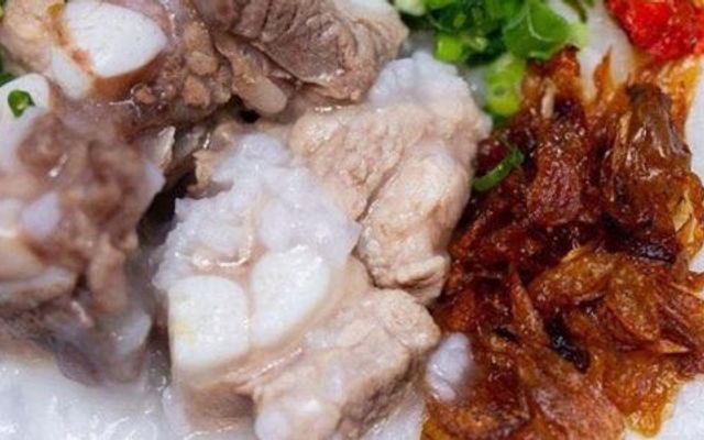 Cháo Nghêu Cô He Hội An