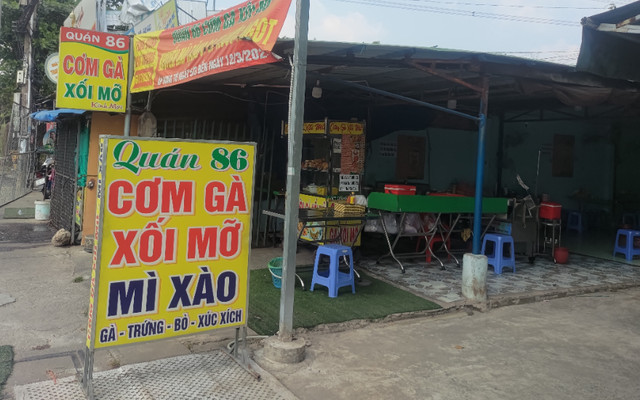 Quán 86 - Cơm Gà Xối Mỡ - Quốc Lộ 13