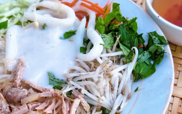 Vân - Xôi, Bánh Tằm Bì &  Bánh Tằm Bì Xíu Mại - Lê Quang Định