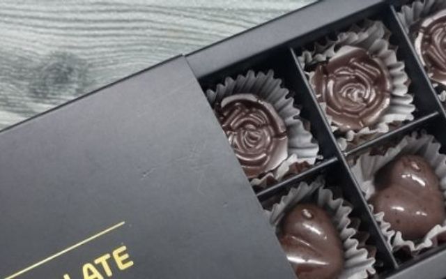 Chocolate & Flower - 57 Đông Giang