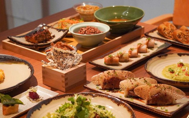 Ẩm Thực Chay & Trà Empire City