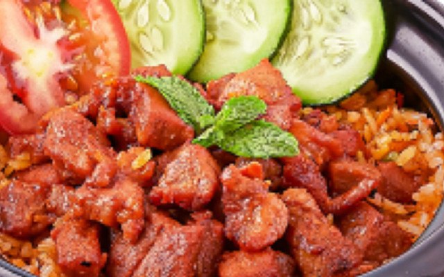 Gà Con - Cơm Lức & Cơm Thố