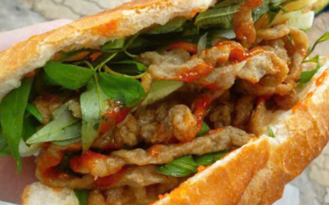 Bánh Mì Chả Cá Sợi Tiểu Nhị