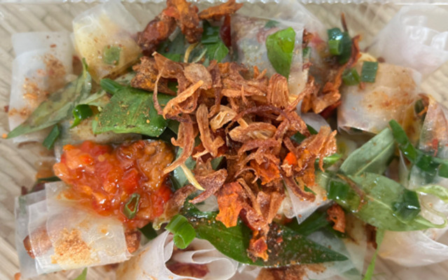 Mì Trộn, Bánh Tráng Trộn & Cuốn Trứng Cút Lòng Đào - Ăn Vặt Quận 6