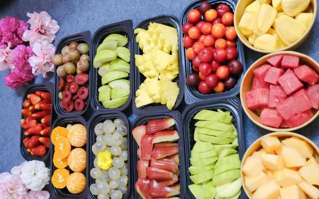 Hoa Quả Cắt Sẵn & Nước Ép Trái Cây Theo Mùa - Ngõ Thái Thịnh 1