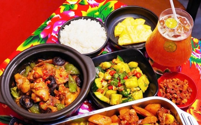 Tiệm Cơm Tàu Nhà Trưởng Thôn 村长家 - Chung Cư Thanh Bình