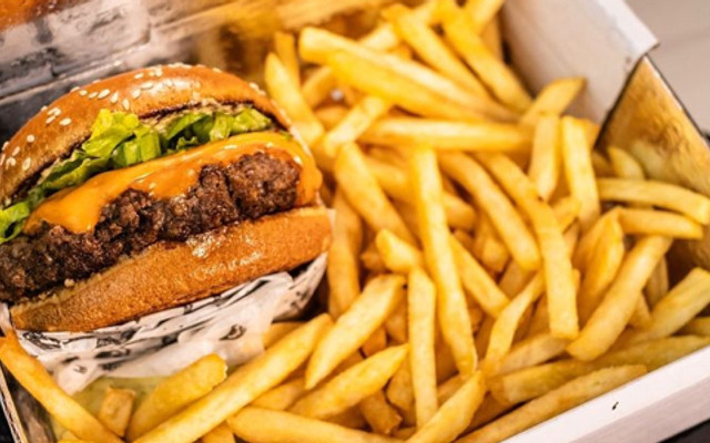 Sundup - Burger And Pasta
