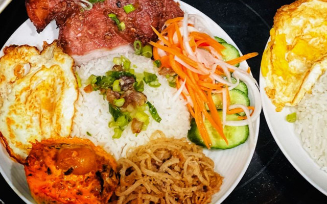 Cơm Tấm Lục - 140 Đường Tám Danh