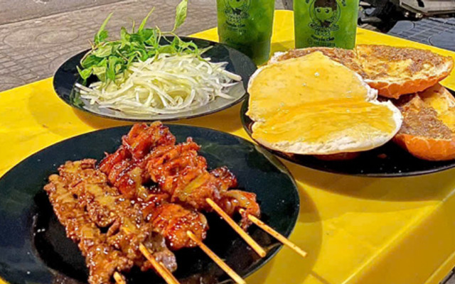 Bánh Mì Bò Nướng Bơ Cambodia 1995 Nguyễn Cầm