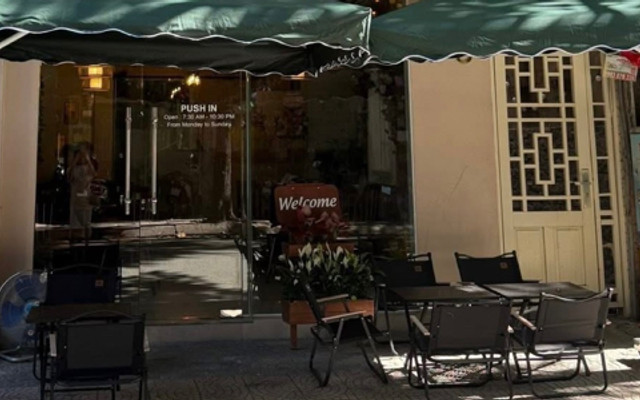 Lơ Mơ Coffee & Tea - 76 Long Biên 1