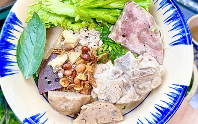 Út Thanh - Hủ Tiếu PaTê Bến Tre - Hồng Bàng