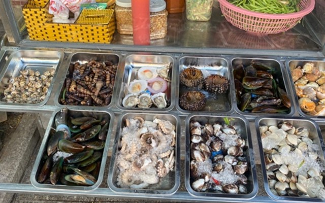 Quán Ốc Nhà - Ốc & Hải Sản - Nguyễn Huệ