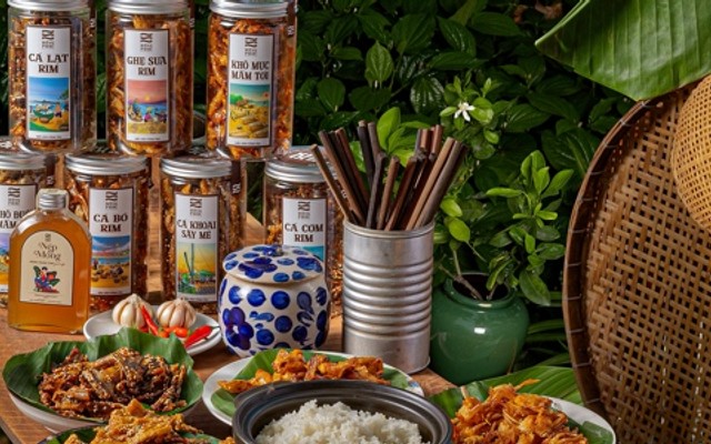 Hồng Phúc Seafood - Cá Đuối Chấm Mắm Me