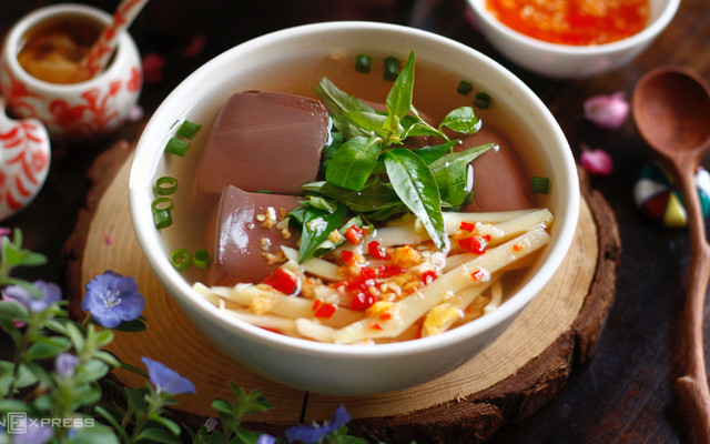 Trứng Ba Lòng - Ốc Chuẩn Vị - Vỉa Hè Ăn Vặt