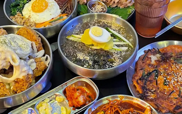 Pacho Pocha Express - 파초포차 분식집