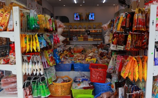 ĂN VẶT NGỌC KHA - Bánh Tráng Phơi Sương & Hơn 200 Món Ăn Vặt - Chợ Mỹ Xuyên