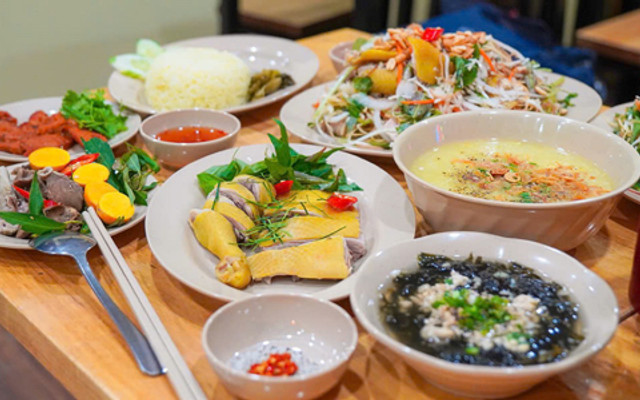 Cơm Gà, Cháo, Miến Gỏi Gà Ta Tường Vy - Phan Huy Ích